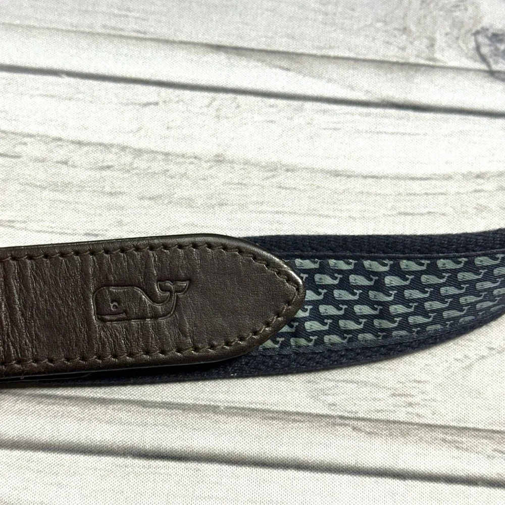 Vineyard Vines Belt Mens 34 Blue Whale AOP Logo Leather Brass Buckle USA